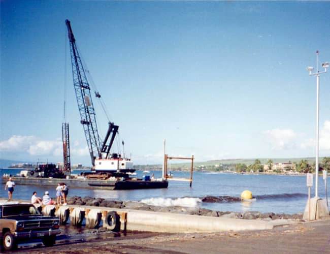 crane-barge-1980s-in-california